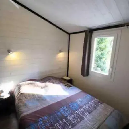 3 Etoiles - Piscine - Eebbic Chalet *